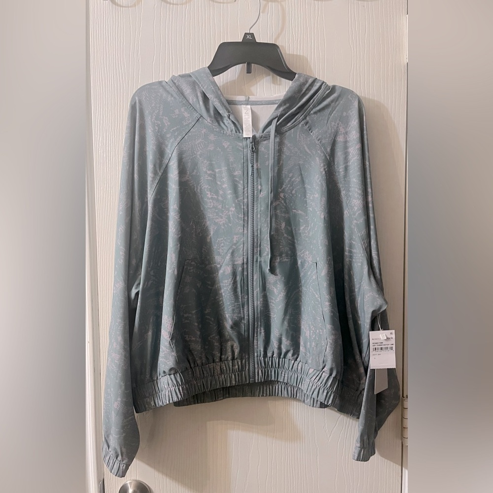 🛍️NWT Z by Zella XL Blue and Light Pink Patterned Zip-Up Hoodie